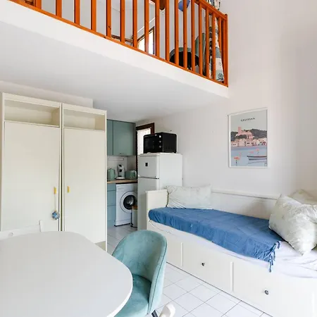 Pavillon Mezzanine Climatise Proche Avec Parking - Fr-1-409a-37 Villa