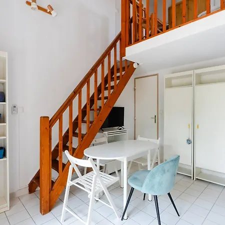 Pavillon Mezzanine Climatise Proche Avec Parking *